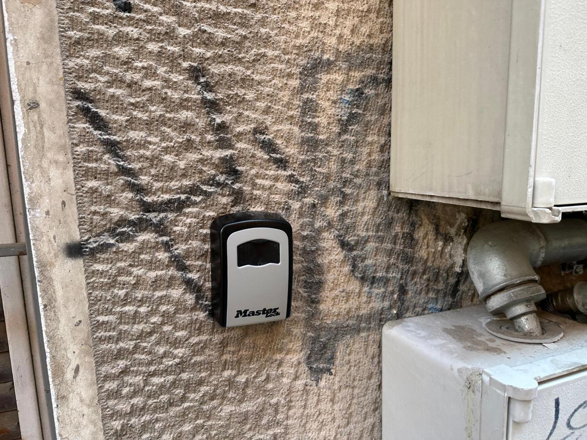 Aretousas Apartment アテネ エクステリア 写真