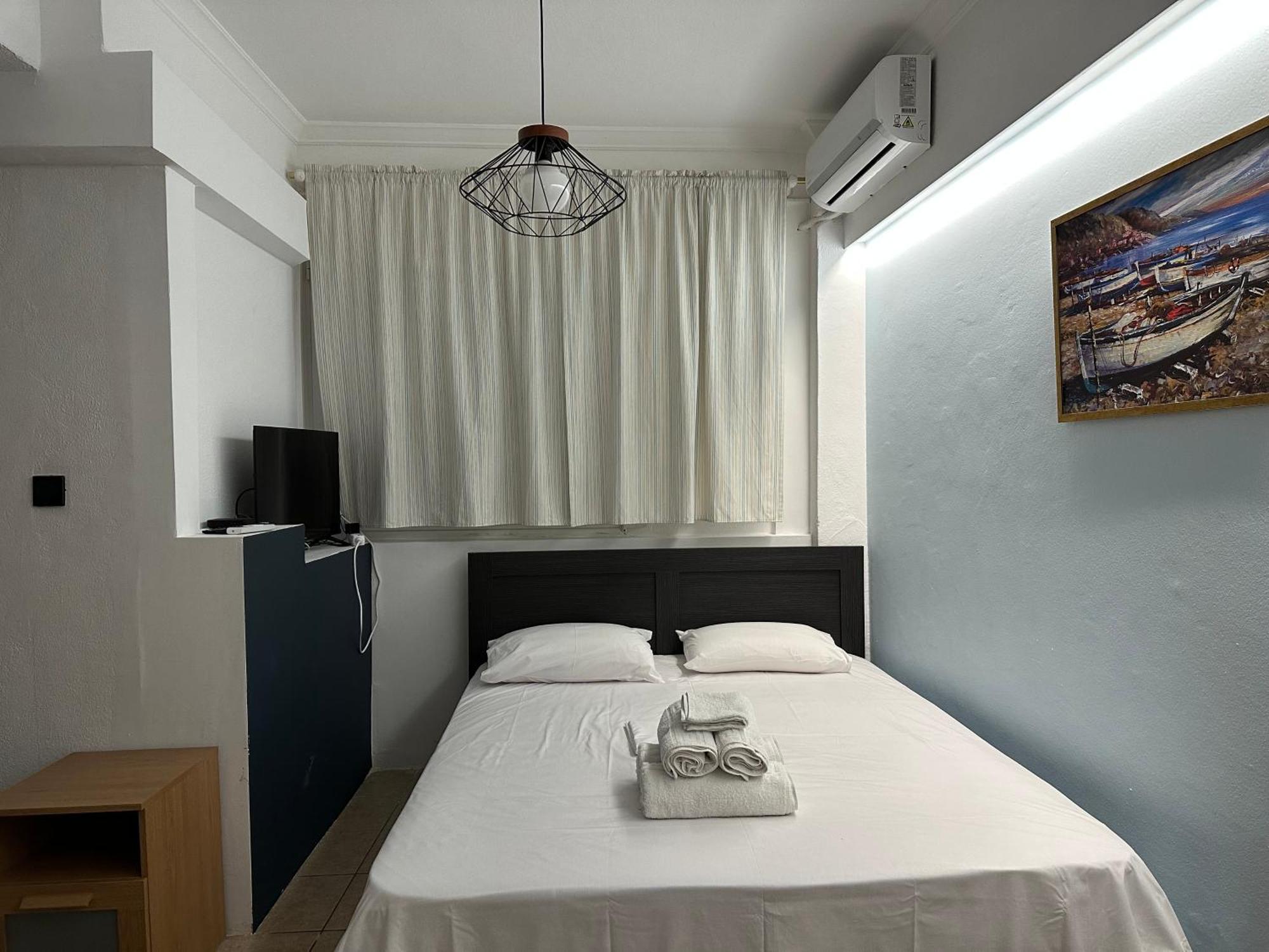 Aretousas Apartment アテネ エクステリア 写真